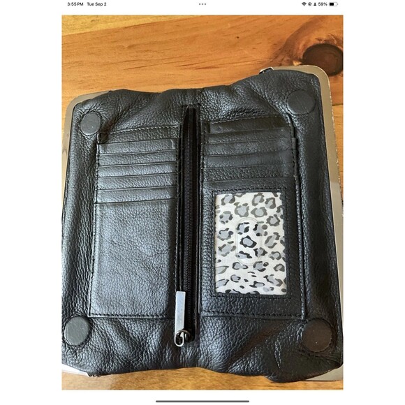 Kenneth Cole NY Black Leather Double Kiss Lock Magnetic Frame Bifold Wallet - Picture 6 of 11